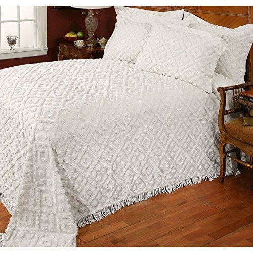 Fast Furnishings Full Size Diamond Pattern Cotton Chenille Bedspread in White