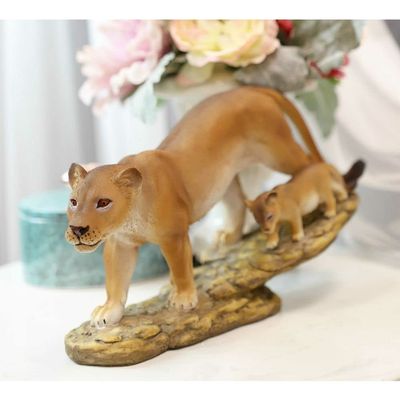 1 Pcs African Lion Queen Lioness With Cub Family Statue 11" L Animal Collectible