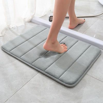 HUHJYUGE Bathroom Rugs Memory Foam 16x24in, Bathroom Rug Mat Super Absorbent, Bath Mat Non-Slip Machine Washable, Bath Carpet Soft Cozy Striped, for Bathroom Floor, Bath Door Mat