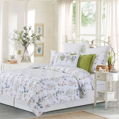 C&F Home Cynthia Floral Full/Queen Quilt Set Cotton Reversible Machine Washable Lightweight Bedspread Coverlet Full/Queen 3 Piece Set Blue