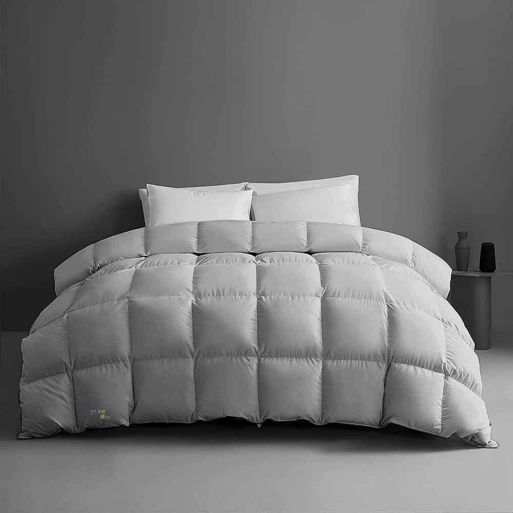 1-Piece Microfiber Comforter Super Oversized King (120" X 128") - Super Soft 500GSM Lightweight 6 Corner Ties Premium Quality Down Alternative Winter Comforter (120" X 128")- Colour-Light Grey