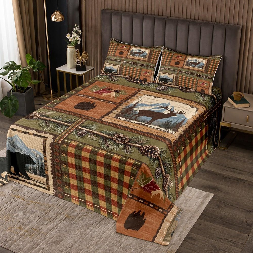 Rustic Patchwork Quilt Set King,Bear Moose Deer Silhouette Bedspread Set,Retro Bear Paw Pincones Patchwork Coverlet Set for Kids Teens Adults,Westurn Country Cabin Lodge Bed Cover with 2 Pillowcases