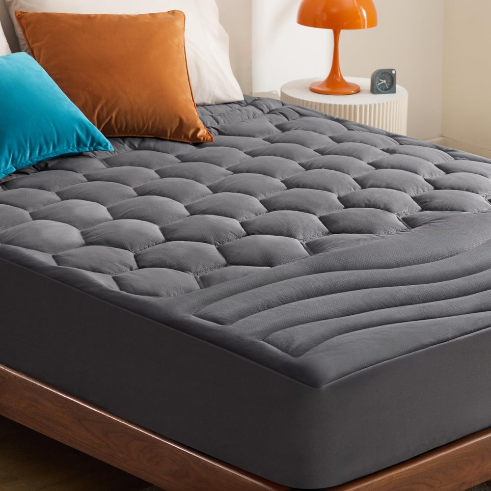 Bedsure Mattress Pad Full Size - Soft Mattress Cover Padded, Quilted Fitted Mattress Protector with 8-21" Deep Pocket, Breathable Fluffy Pillow Top, Grey, 54x75 Inches