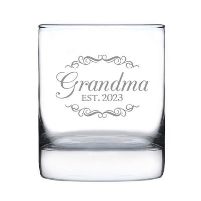 Bevvee Grandma Est 2023 - New Grandmother Whiskey Rocks Glass Gift for First Time Grandparents - Decorative 10.25 Oz Glasses