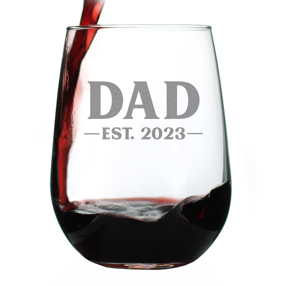 Bevvee Dad Est 2023 - New Father Stemless Wine Glass Gift for First Time Parents - Bold 17 Oz Large Glasses