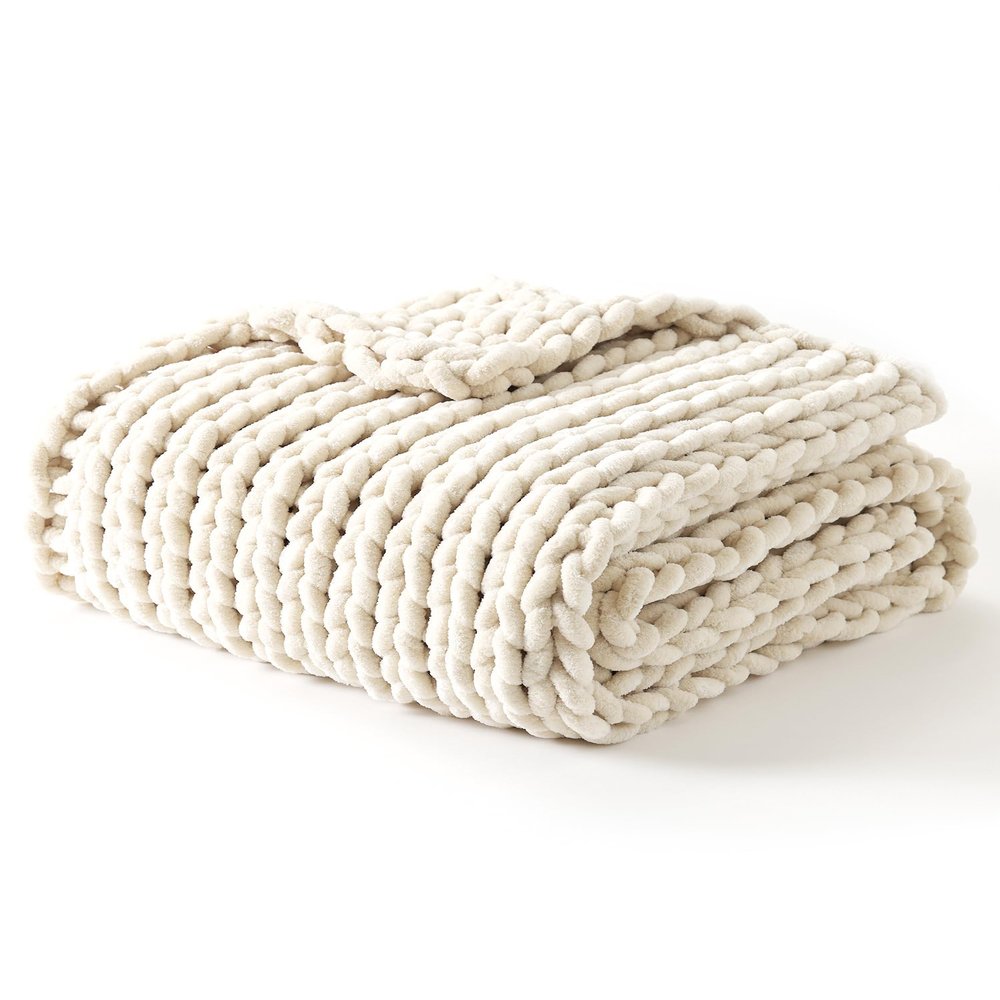 YnM Chunky Throw Blanket, Hand Knitted with Chenille Yarn, Skin Friendly, Ventilated and Breathable, Machine Washable, Home Dcor Piece for Couch, Sofa and Bed (Butter Cream, 40x50 Inch)