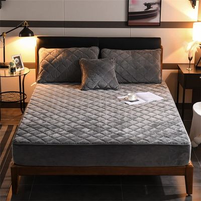zyhfcfff-sd Fitted Bottom Sheet Queen,Autumn Winter Thick Quilted Crystal Velvet Deep Pocket Fitted Sheets, Bedroom Warm Solid Color Mattress Protector (Color : Style B, Size : 200 * 200cm)