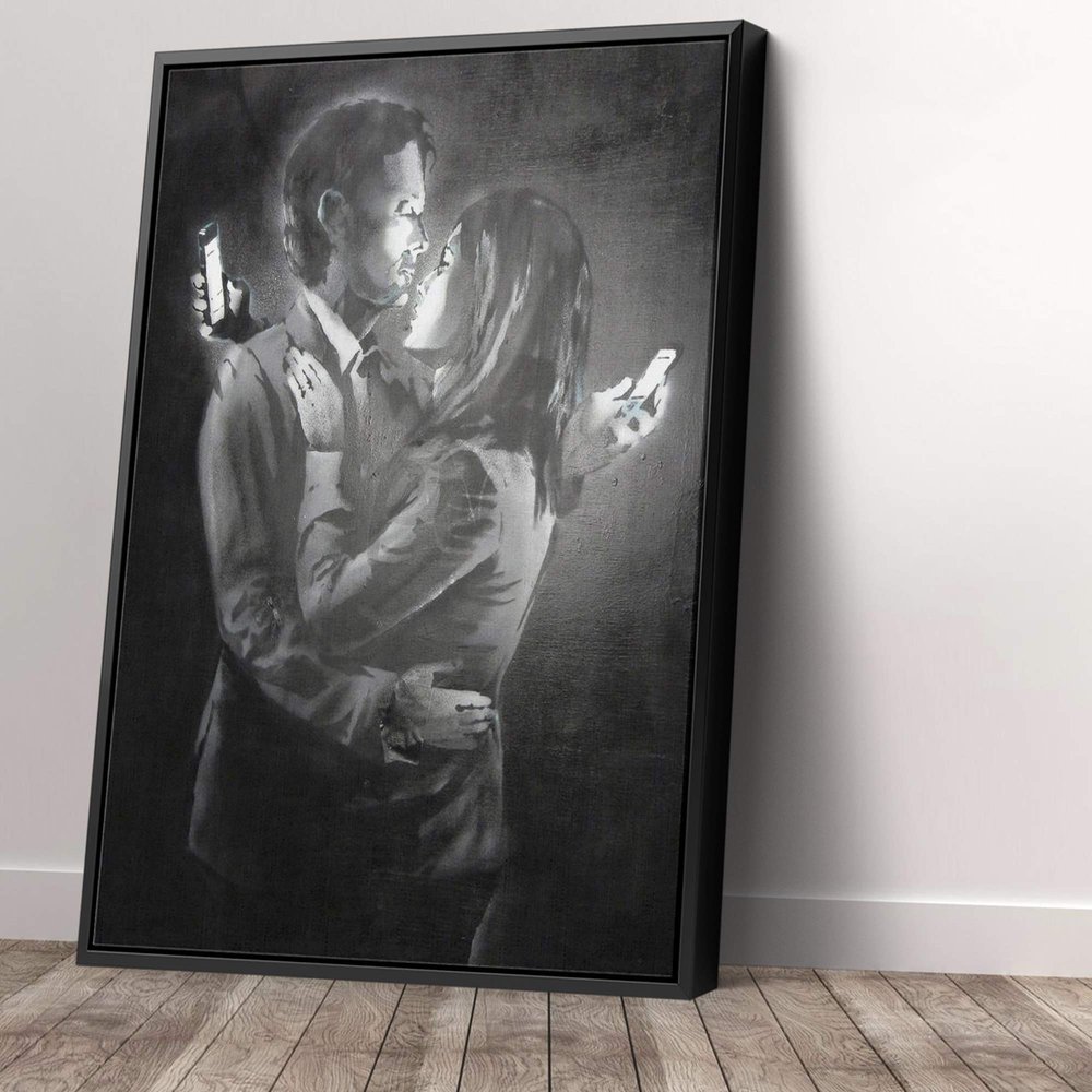Banksy Mobile Phone Lovers Black & White Canvas Art Wall Art Home Decor Handmade - Various Sizes (40in x 60in Modern Black Framed)