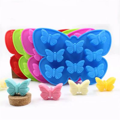 1pcsThree colors are random8 Butterfly Cake Mold Silicone Chocolate Candy Baking Molds Butterfly Shape Ice Cube Tray for Baking Cake Soap Bread Muffin Mold