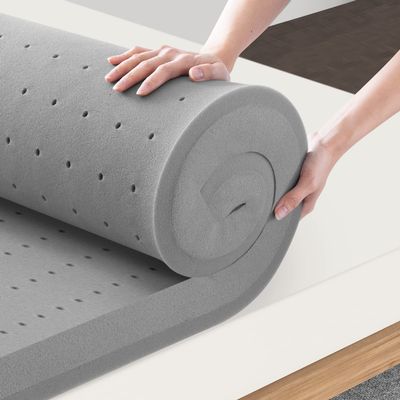Maxzzz 4 Inch Memory Foam Mattress Topper Queen Size, Medium Firm Bamboo Bed Mattress Topper, Ventilated Mattress Pad CertiPUR-US Certified Plush