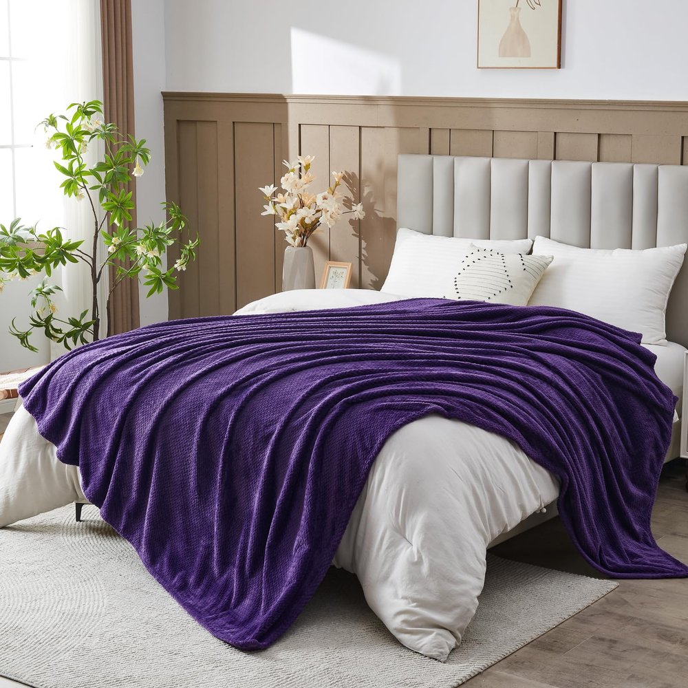 NEWCOSPLAY Super Soft Queen Blanket Dark Purple Premium Silky Flannel Fleece Leaves Pattern Lightweight Bed Blanket All Season Use (Dark Purple, Queen(90"x90"))