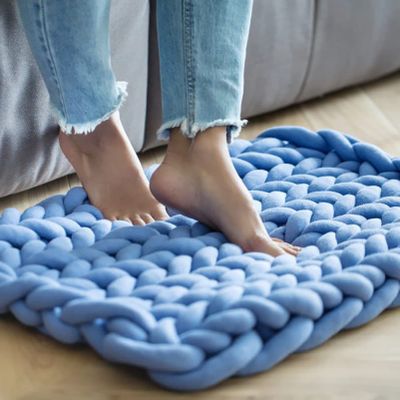 Chunky Knit Throw Blanket 23x31in, Giant Handmade Blanket Soft Thicker Knitted Blanket for Home Bed Sofa Decoration, Soft Cozy Chenille Yarn Knitted Blanket