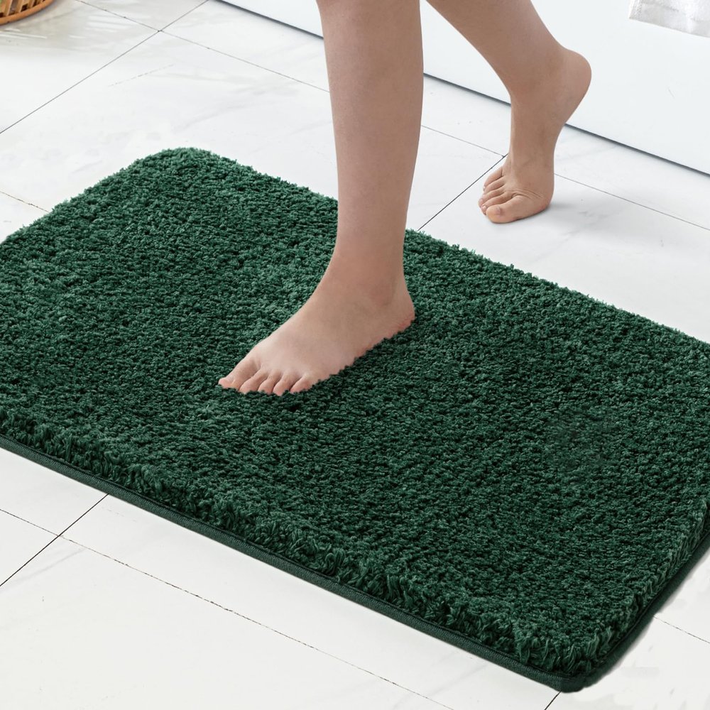 MIULEE Dark Green Absorbent Bath Rugs, Soft Small Bathroom Mats Non-Slip and Quick-Drying for Bathroom Bathtub Showers, Machine Washable Carpet (16 x 24 Inches)