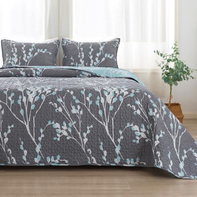 Andency Quilt King Size Grey Blue (106x96 Inch), 3 Pieces Floral Lightweight Bedding Set, Microfiber Reversible Flower Quilted Bedspread Coverlet with 2 Pillowcases for Men Women