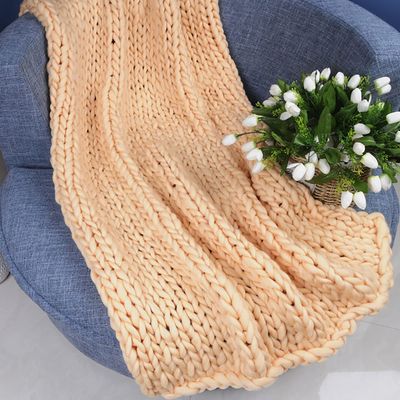 YWBXSHKD Chunky Knit Blanket Throw 39x59in, Soft Chenille Yarn Knitted Blanket, Chunky Knit Blanket Chenille, Handmade Cable Knit Throw Blanket for Couch, Bed