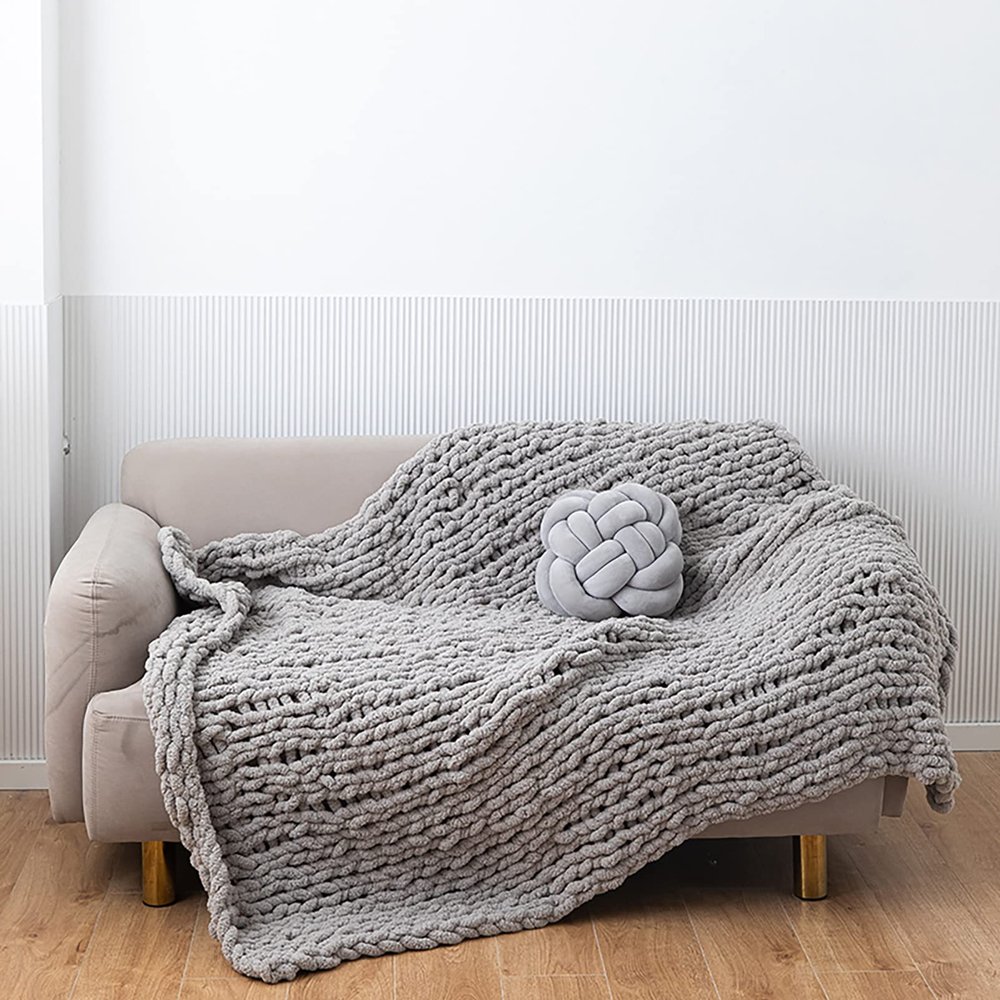 Chunky Knit Throw Blanket 70x78in, Super Warm Soft Chenille Yarn Cable Knitted Blankets and Throws Cozy Thick Crochet Blanket, Chunky Knit Blankets for Bed