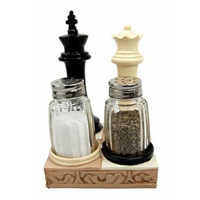 1 Set Of King & Queen Chess Checkmate Checkered Salt Pepper Shaker Holder Figurine