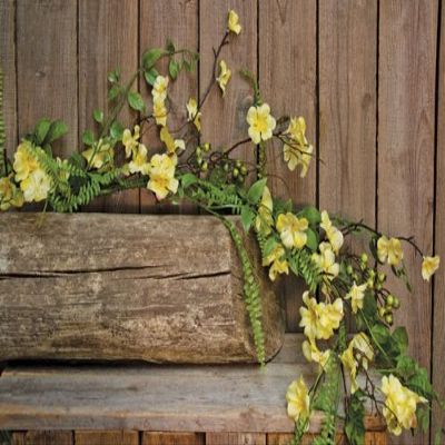 First of a kind Clover Blossom Garland (48") - Spring Theme Garland for Indoor Outdoor Decorations, Floral Leaves Garland for Spring, Summer Wedding Decoration