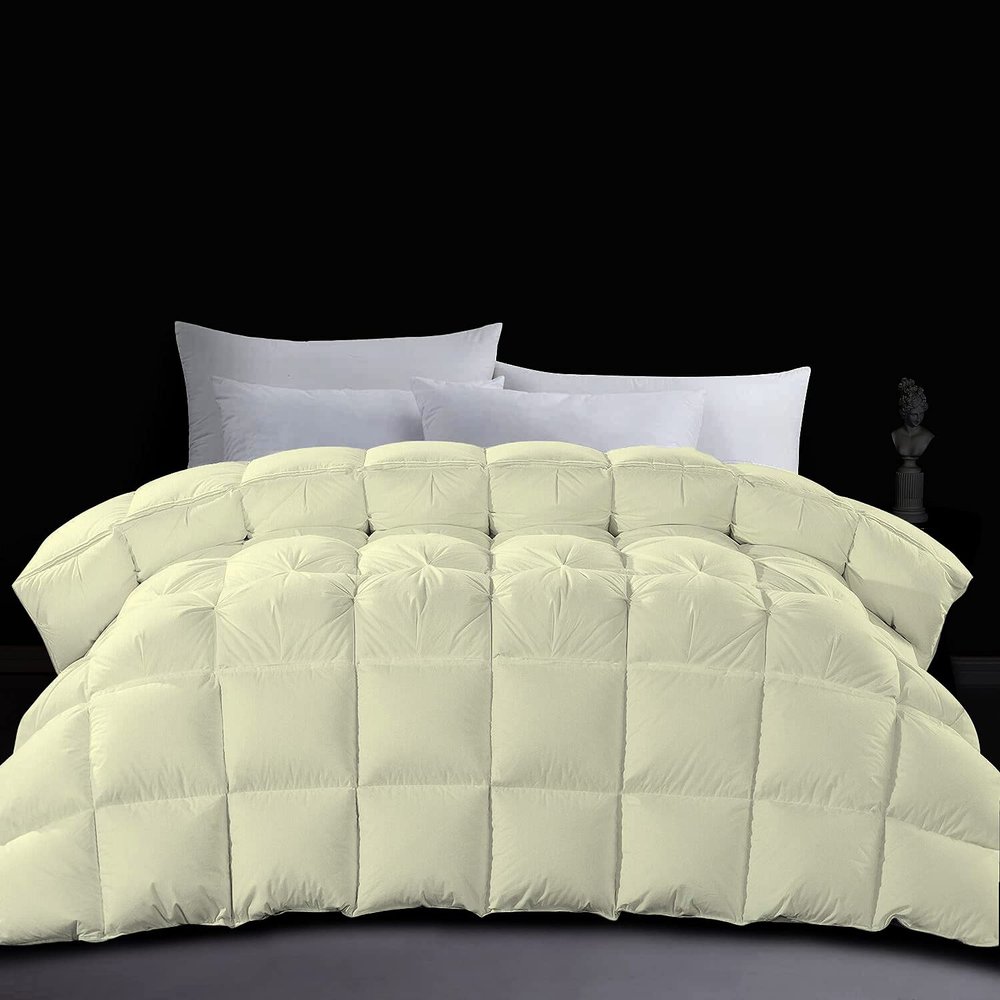 AveHomes 100% Soft Cotton 3 Piece 500 GSM Half Ivory Pinch Pleated Baffle Box Stitched Comforter Super King 100X120