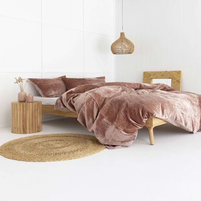 Sophia-Art 3 Pcs Velvet Bedding Duvet Cover Set with Zipper Closure and Corner Tie with 2 Pillow Shams, Comforter Not Included (Rose, Oversized King 120" W x 120" L)