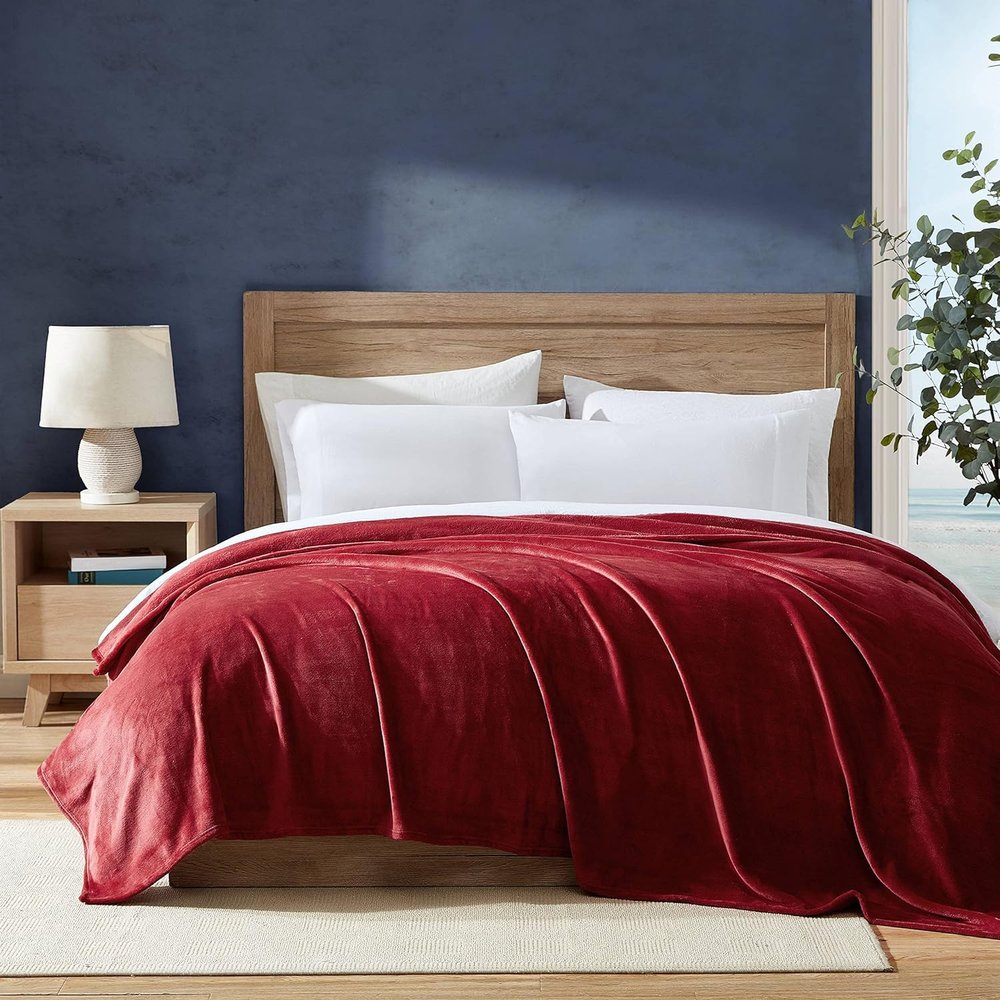 Nautica - Queen Blanket, Soft Plush Fleece Bedding, Ideal for Bed or Couch, Oeko-Tex Certified (Solid Red)