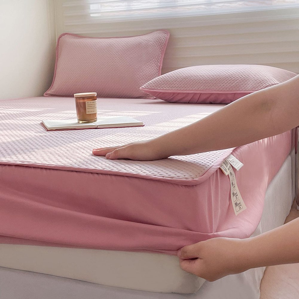 FCLDESHOP Comfortable Fitted Sheet,Solid Color Quilted Quilting Mattress Protector, Bedding Sheet Fits 12"/30cm Deep Mattresses Available in All Seasons,Pink,180 * 200cm (3pcs)