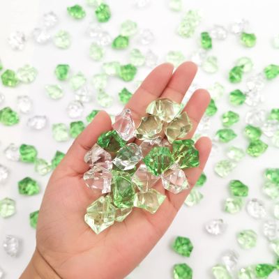 LYFJXX 225 pcs Fake Crushed Ice Cube, Assorted Colors Fake Diamond Acrylic Clear Ice Rock Plastic Ice Cubes Vase Fillers for Centerpieces Home Decor 1 lb