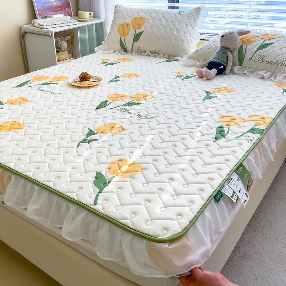 FCLDESHOP Soft Sheet,Latex Ice Silk Bedding Sheets, Summer Cool Skin-Friendly Cartoon Print Mattress Cover Ruffles Bed Cover,Yellow,200 * 220cm