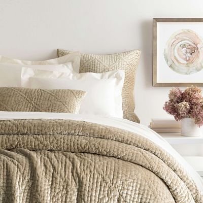Pine Cone Hill Parisienne Velvet Topaz Quilt, King Size, Brown Solid Pattern