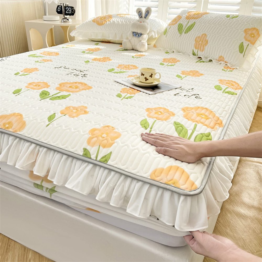 FCLDESHOP Breathable Mattress Pad Cover,Summer Thickened Latex Cool Silk Sheet Bed Cover, Comfortable Cartoon Print Deep Pocket Mattress Topper,Flower,200cmx220cm (79 X 87inch)