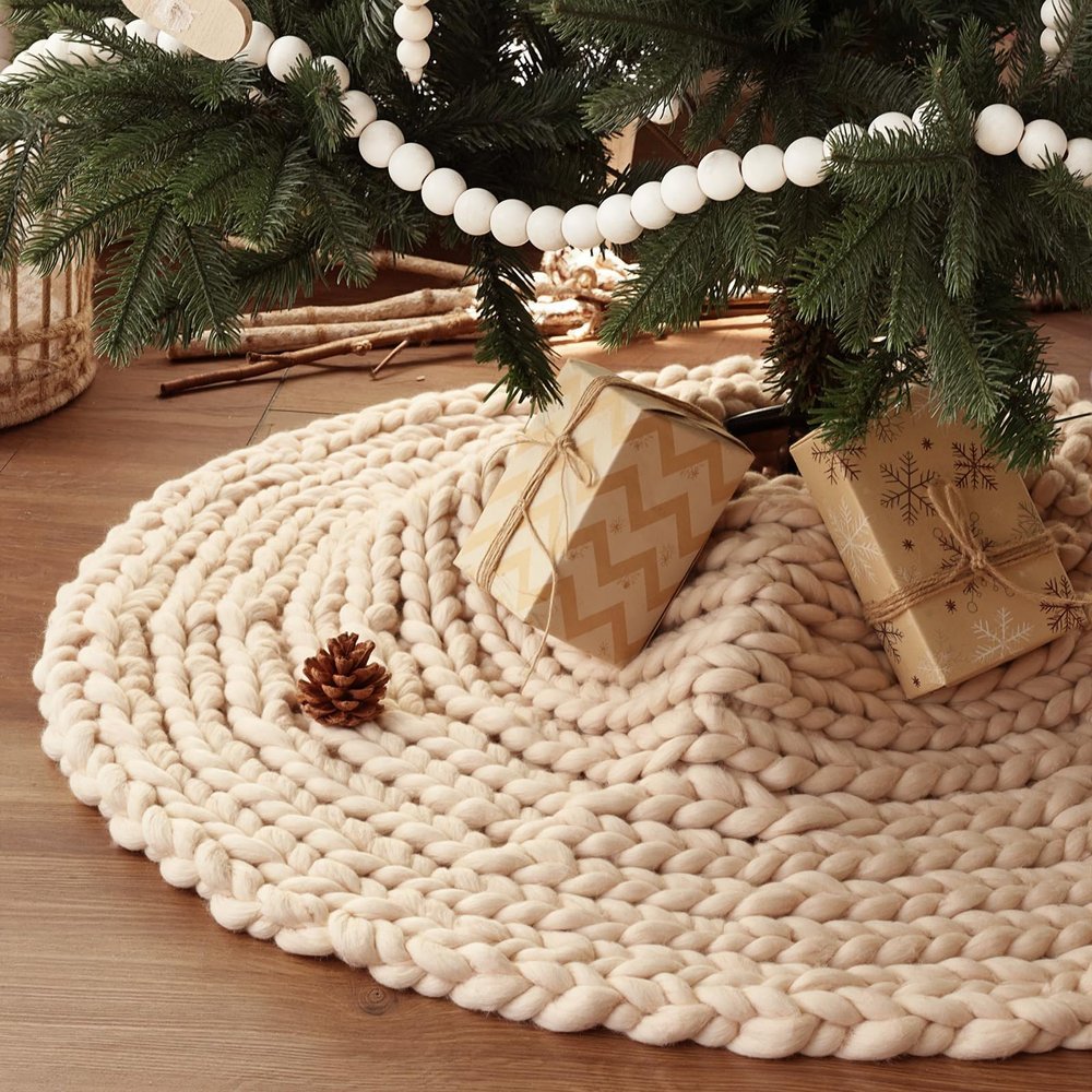 36 inch Christmas Tree Skirt: Chunky Knit Tree Skirt for 6ft Tree, Crochet Beige Small Tree Skirt, Vintage Tree Skirts, Rustic Farmhouse Christmas Decorations