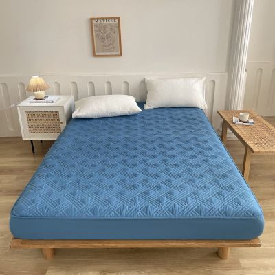 ZIQINPSQ Solid Thicken Fitted Sheet,Breathable and Soft Fit and Quilted Mattress Pad, Deep Pocket for 6-18 inches, Non-Slip and Noiseless (Blue, Twin)