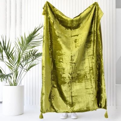 DecorAvenue Luxury Crushed Velvet Throw Blanket with Tassels Sofa Bed Soft Blankets Boho Warm Throws Cozy Plush Lightweight (Olive Green, 50 x 60 Inches)