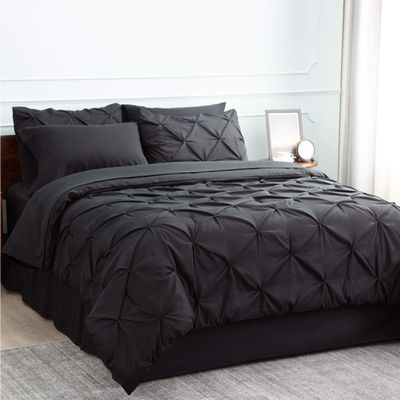 All-Season 500 GSM Goose Down Alternative Quilted Pinch Pleated 1 PC Comforter 800 TC Egyptian Cotton Soft & Fluffy Breathable (2 Pinch Pleated Pillowcases 'Free') Super King, Black