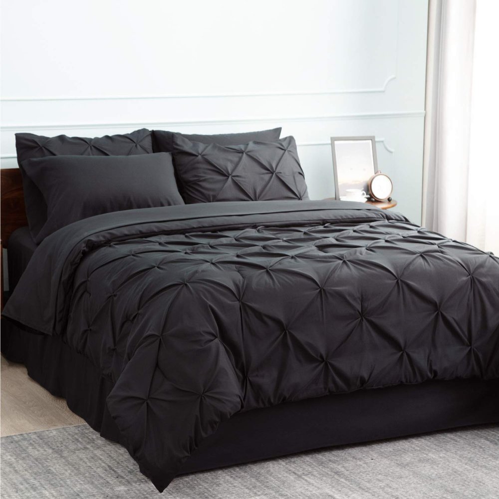 All-Season 500 GSM Goose Down Alternative Quilted Pinch Pleated 1 PC Comforter 800 TC Egyptian Cotton Soft & Fluffy Breathable (2 Pinch Pleated Pillowcases 'Free') Super King, Black