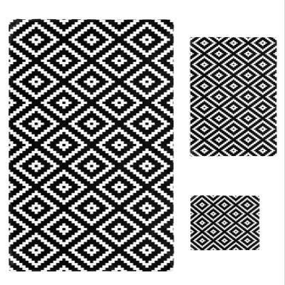 Black Geometric 3 Piece Bath Towels Set, White Block Modern Abstract Art Soft & Absorbent Towel for Bathroom, Hotel (1 Bath Towel 30x60, 1 Hand Towel 16x28, 1 Washcloth 13x13)