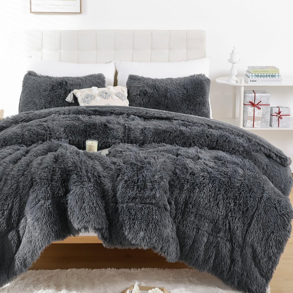 Smoofy Fluffy King Size Comforter Set, Faux Fur Comforter Set, Luxury Fuzzy King Bedding Set, Soft Shaggy Bed Set for All Season, 3 Pieces - 1 Comforter & 2 Pillowcases, Dark Grey