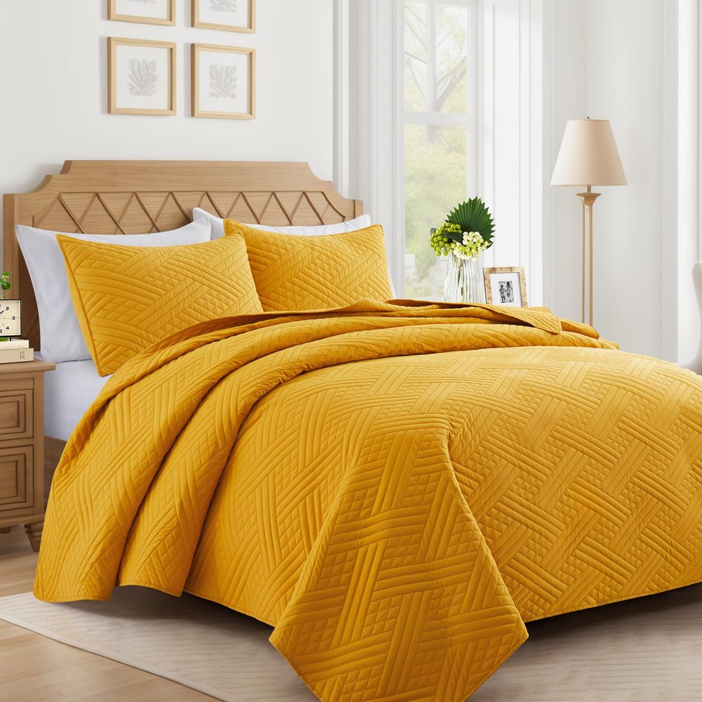Lavsiry Mustard Yellow Quilt Queen Size with Striped Pattern, Lightweight Soft Summer Thin Microfiber Bedspread & Coverlet Bedding Set for All Seasons - 3 Piece(1 Quilt, 2 Pillow Shams)