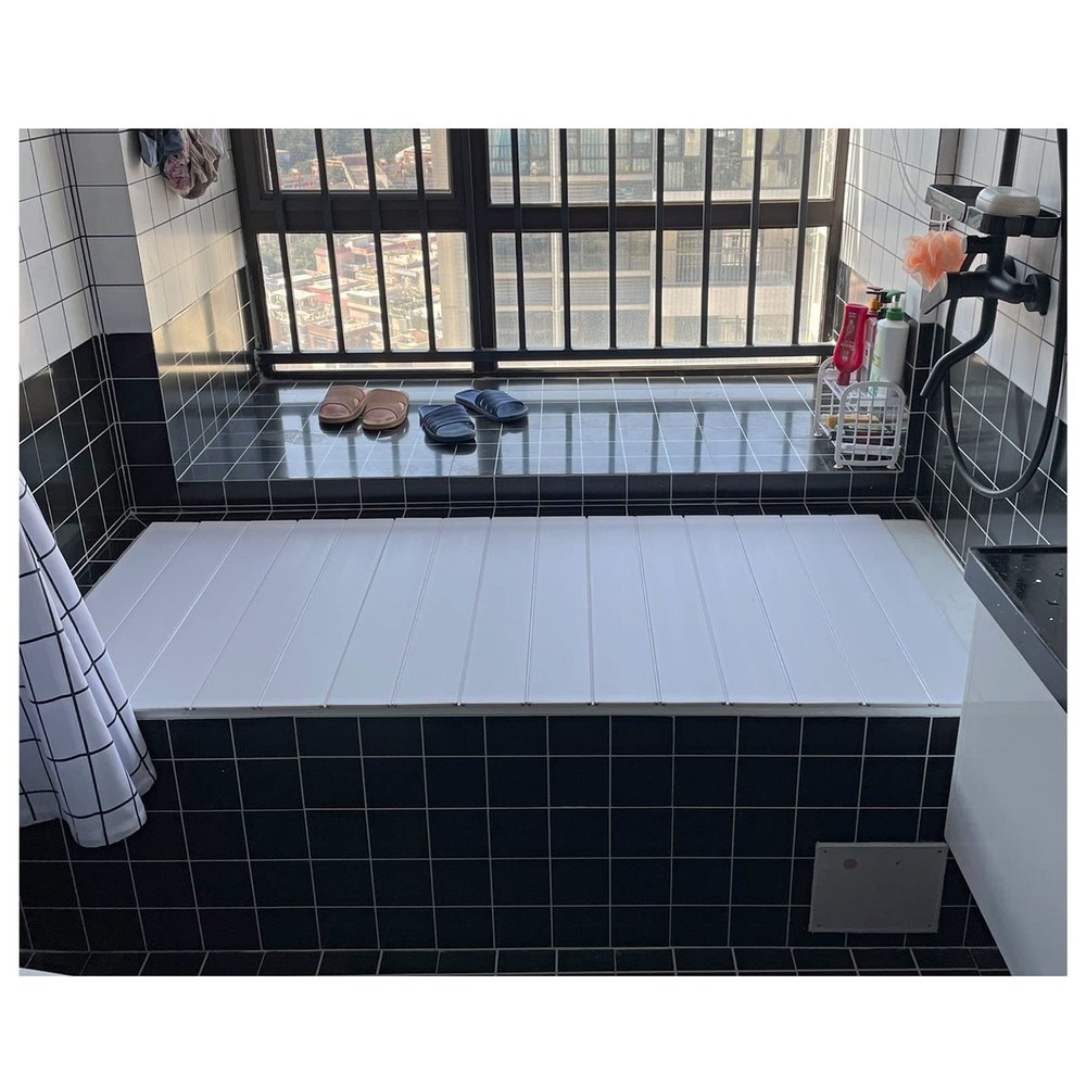 Bathtub Tray Foldable PVC Bathtub Cover Shutter Bath Lid, Bathtub Insulation Cover Dust Board, Multifunction Waterproof Bathtub Tray for Phone Tablet Bracket, 0.6cm Thickness Multifunctional (Color :