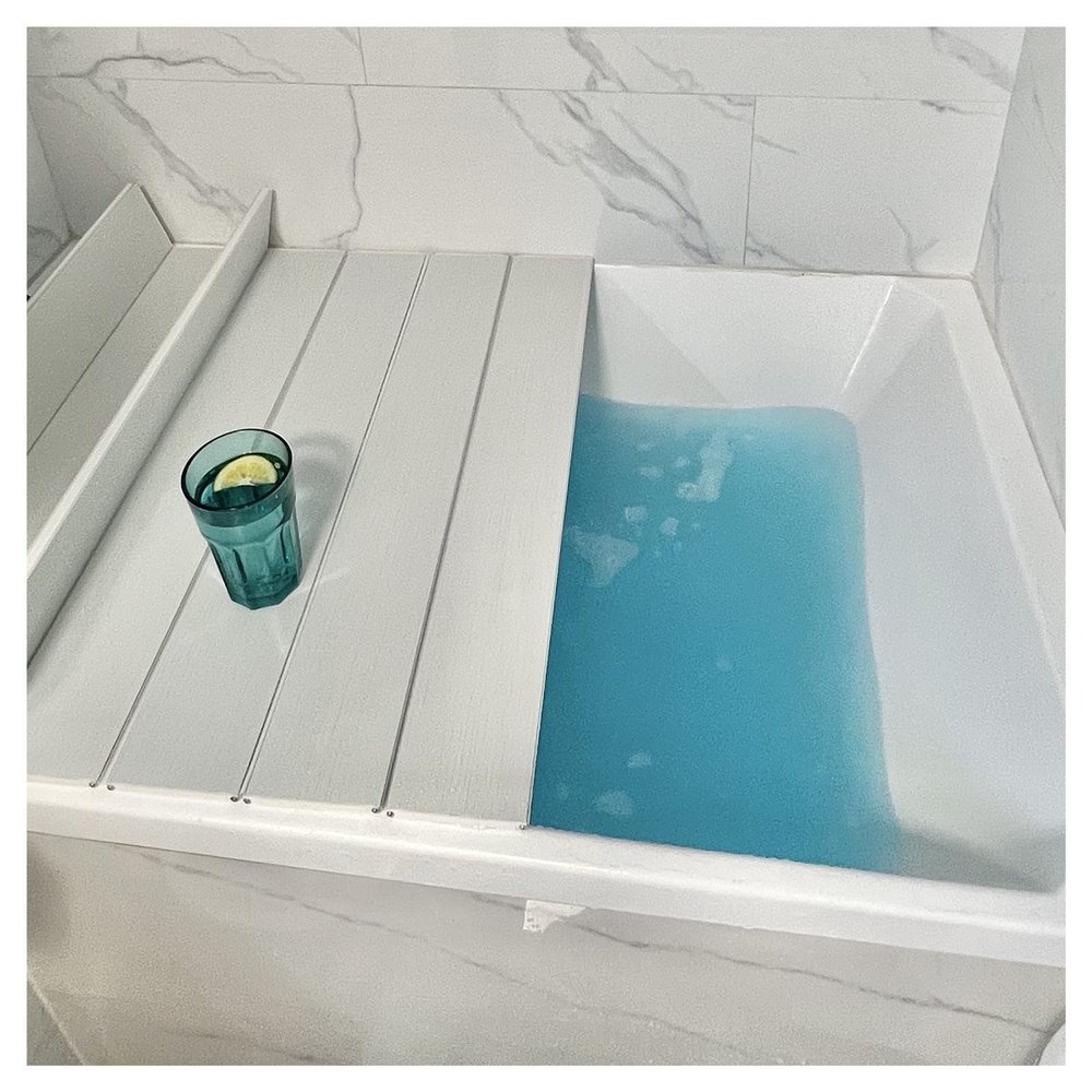 Bathtub Tray Bathtub Caddy Tray Folding Bathtub Cover, White PVC Plastic Dust-Proof Board Shutter Bath Lid Insulation Cover for Spa, Bathroom & Shower, 0.6cm Thickness Multifunctional (Color : White