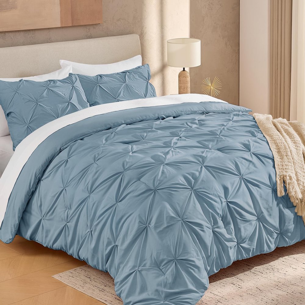 Andency Grayish Blue Pinch Pleat Comforter Full(79x90Inch), 3 Pieces(1 Pintuck Comforter and 2 Pillowcases) Solid Soft Down Alternative Polyester Lightweight Bedding Set All Season