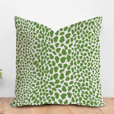 ArogGeld Green Cheetah Farmhouse Throw Pillow Cushion Leopard Print Cow Animal Spots Green Home Decor Sofa Cushion Cover Japanese Chinoiserie Accent Pillow for Living Room 18x18in White Linen