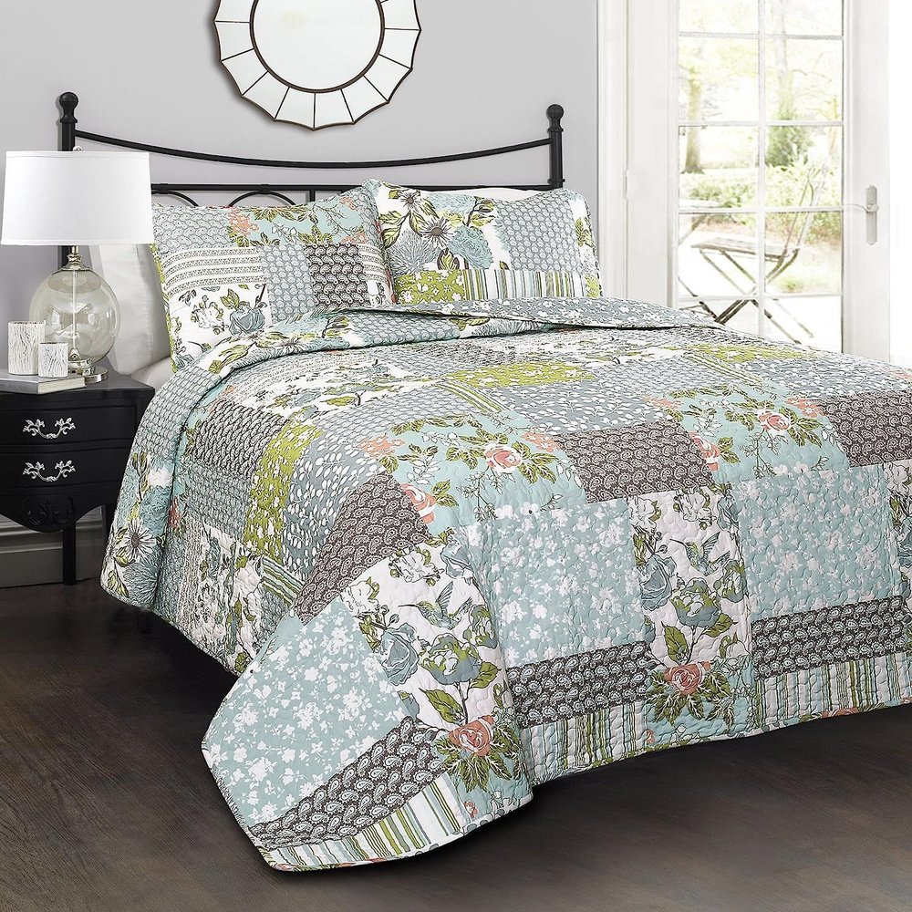 Queen Size Quilt Sets - Cozy and Stylish Cotton Quilts for Comfortable Sleep
