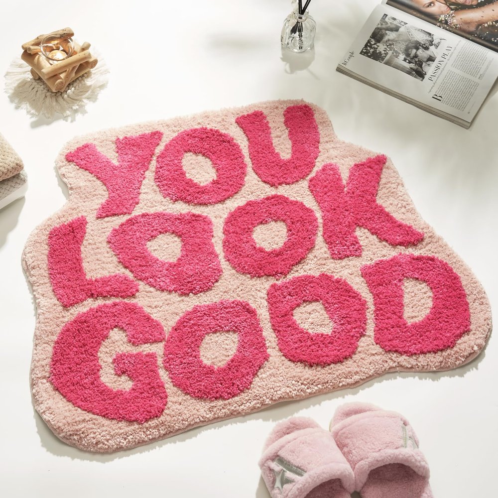 DyeFury You Look Good Bath Mat Pink, Cute Bathroom Rugs for Girls Fun Funny Funky Rug Bedroom Pink Preppy Bathroom Decor Hello Beautiful Gorgeous Bath Rugs for Kids Women Non-Slip, 25" x 21"