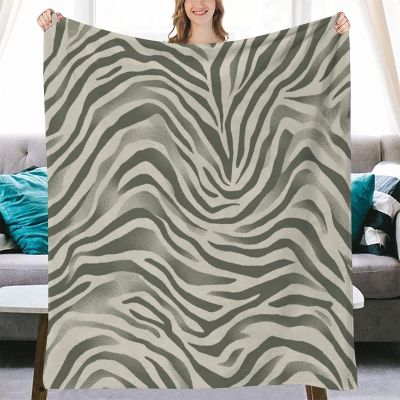 Yinrune Tiger Stripes Cream Muted Beige Throw Blanket Zebra Animal Print Chinoiserie Fuzzy Blanket Blankets Super Comfort Warmth Coral Fleece Blanket for Couch Bed Chair Office Sofa 30x40