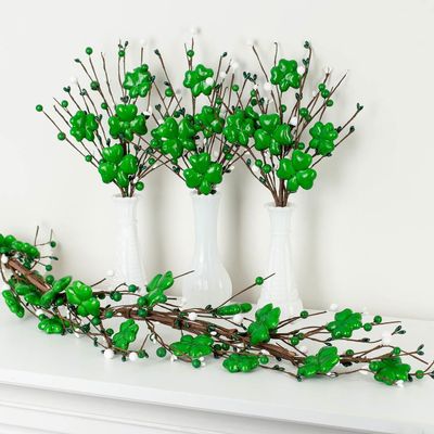 Factory Direct Craft St. Patrick's Day Shamrock Pip Berry Picks and Garland Set - Irish Lucky Clovers and Berries Arrangement for Ireland Saint Paddy's Decorations (Includes 3 Stems and 1 Garland)