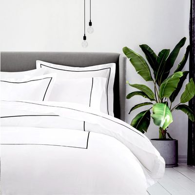 BEDLAM Twin/Twin XL Duvet Cover Set - 3pcs 100% Cotton Duvet Cover, Includes a White Sateen Duvet Cover Designed with a Black Trim & 2 Cotton Pillowcases - 500TC Luxury Twin Duvet Cover Bedding Set