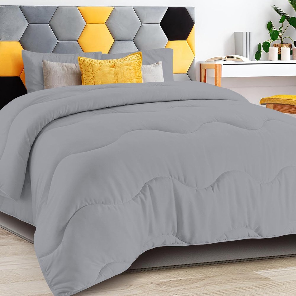 5 PC Wavy Stitching Comforter Lightweight Silver, Soft Breathable All Season Full/Queen Size, Duvet Insert, Winter Warm Microfiber Down Alternative Quilt with Corner Tabs - 90x90 inch