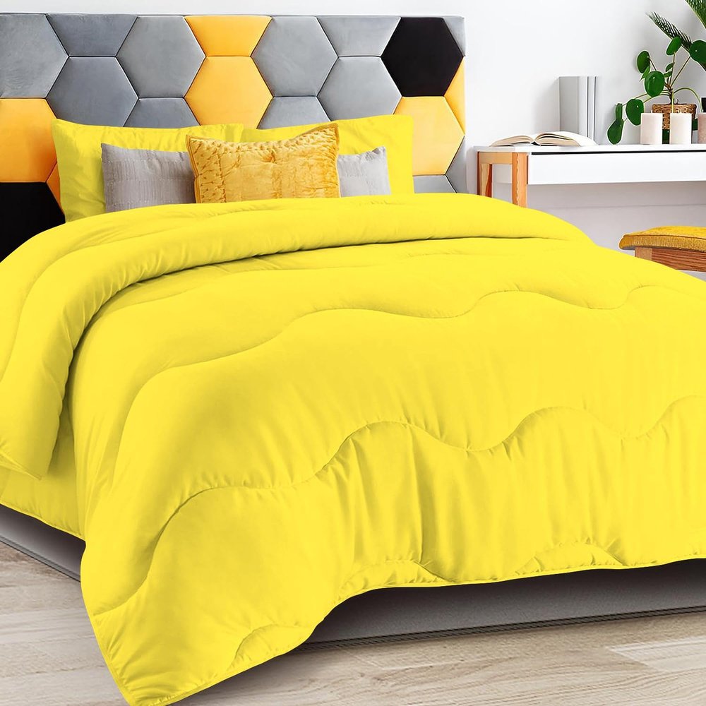 5 PC Wavy Stitching Comforter Lightweight Yellow, Soft Breathable All Season King/Cal-King Size, Duvet Insert, Winter Warm Microfiber Down Alternative Quilt with Corner Tabs - 94x104 inch