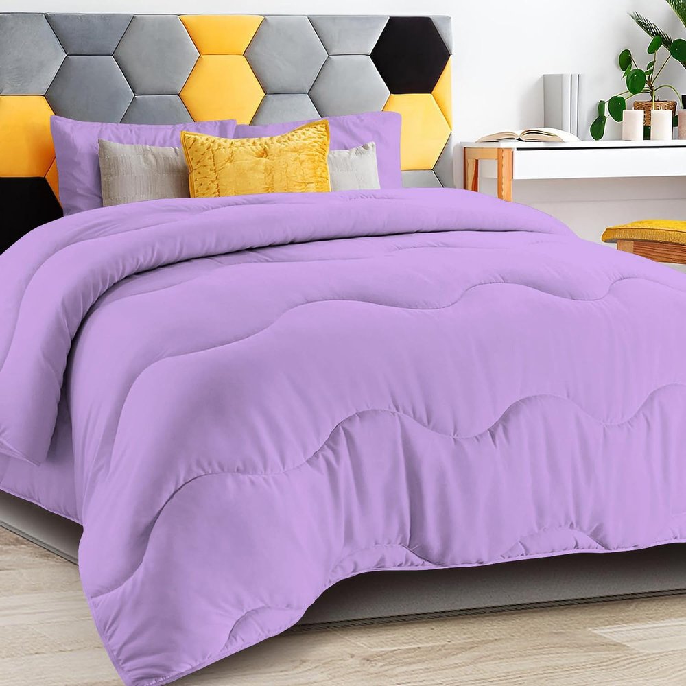 3 PC Wavy Stitching Comforter Lightweight Lilac, Soft Breathable All Season King/Cal-King Size, Duvet Insert, Winter Warm Microfiber Down Alternative Quilt with Corner Tabs - 94x104 inch